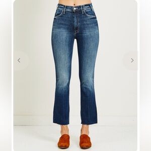 MOTHER The Hustler Ankle Fray Mid-Blue Crop Flare Jeans